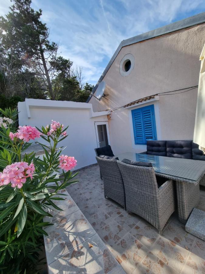 Narcis Central Apartment With Sea & City Views Veli Losinj Bagian luar foto